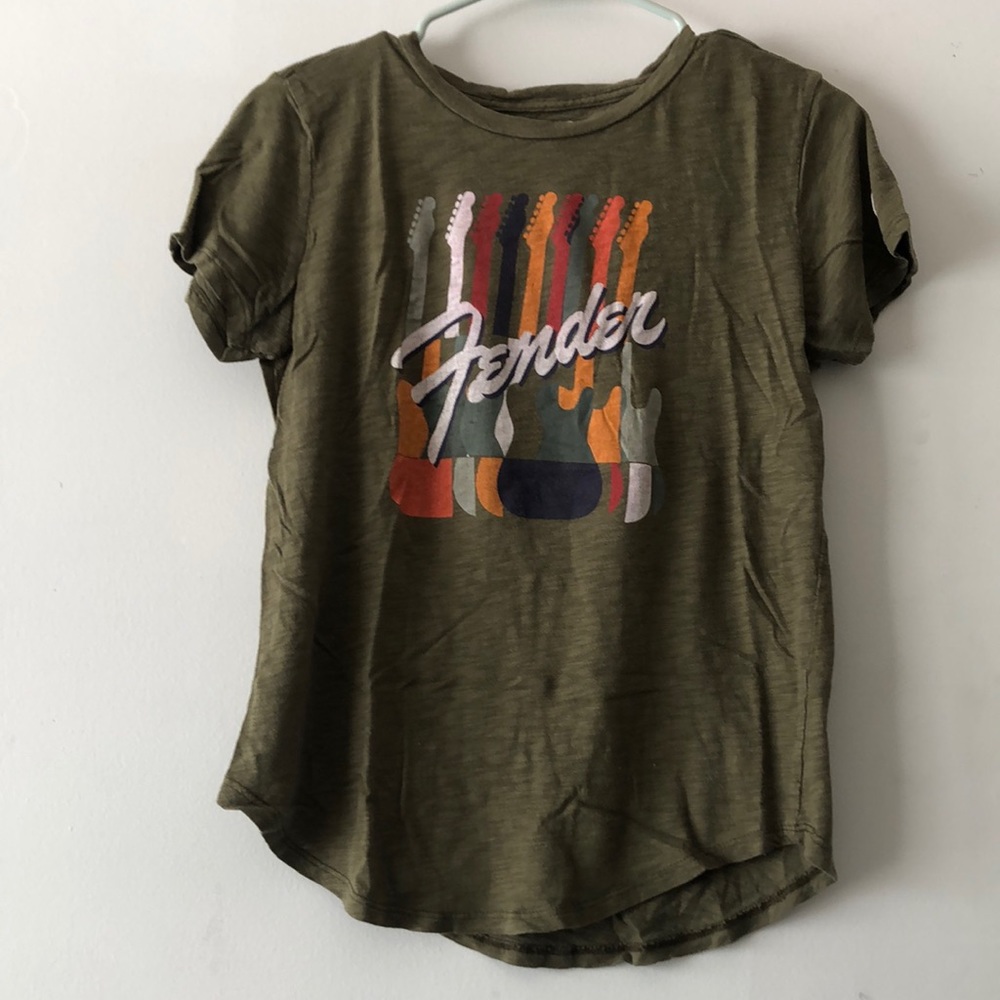 Tailgate Women’s Medium Green Fender T-shirt